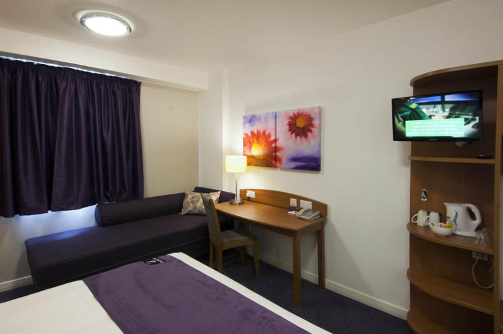 Premier Inn Cobham คอปแฮม ห้อง รูปภาพ