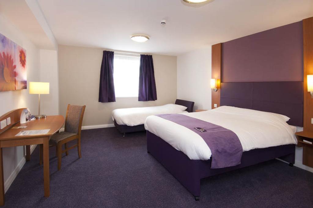 Premier Inn Cobham คอปแฮม ห้อง รูปภาพ