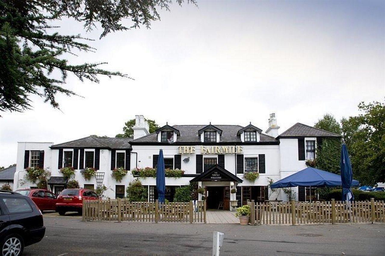 Premier Inn Cobham คอปแฮม ภายนอก รูปภาพ