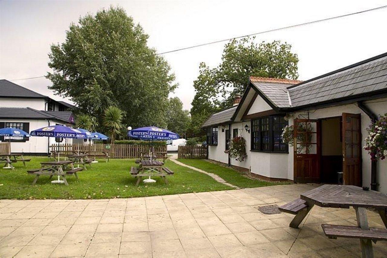 Premier Inn Cobham คอปแฮม ภายนอก รูปภาพ